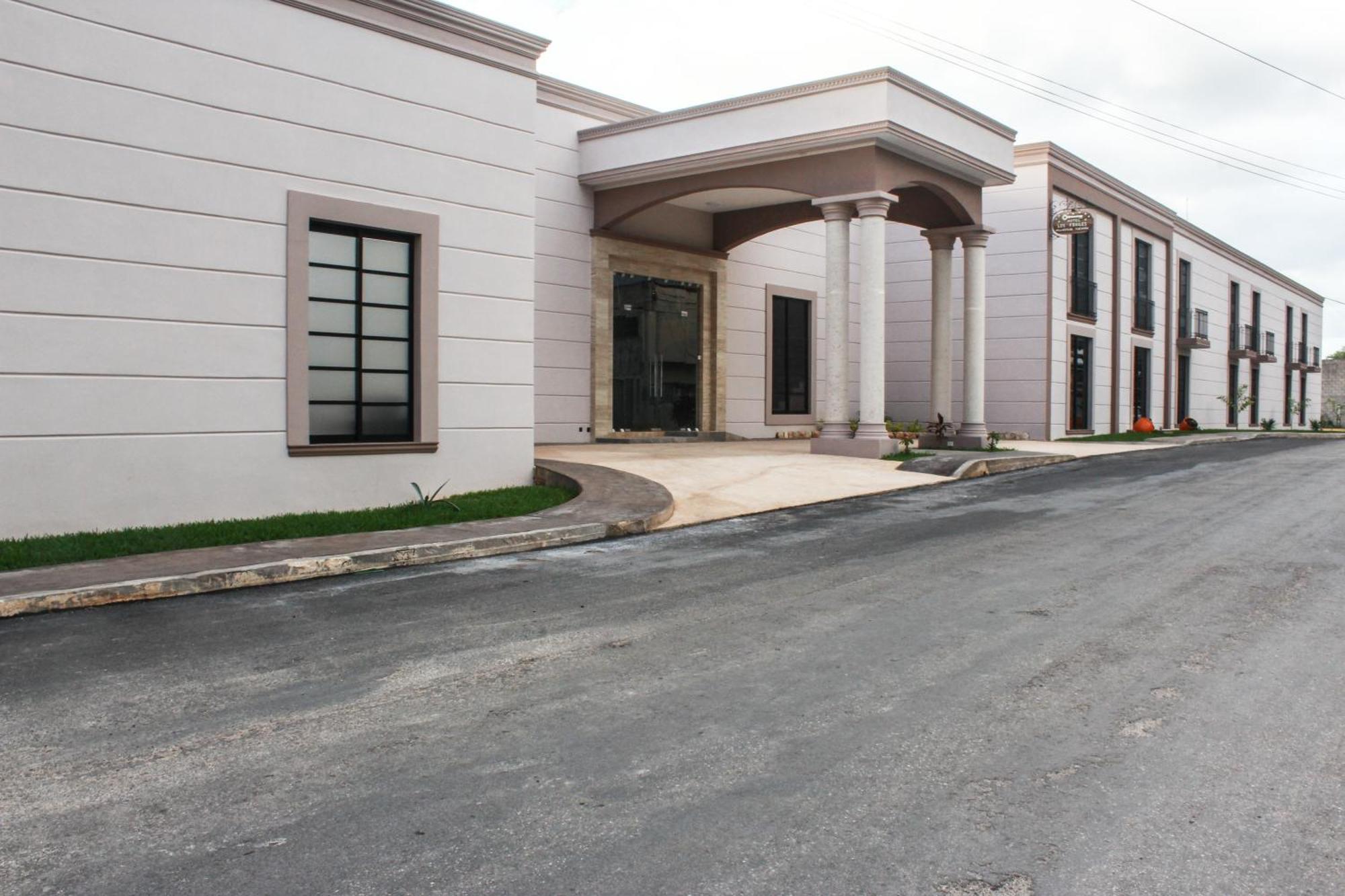 Hotel Los Frailes, Valladolid, Yucatan วัลลาโดลิด ภายนอก รูปภาพ