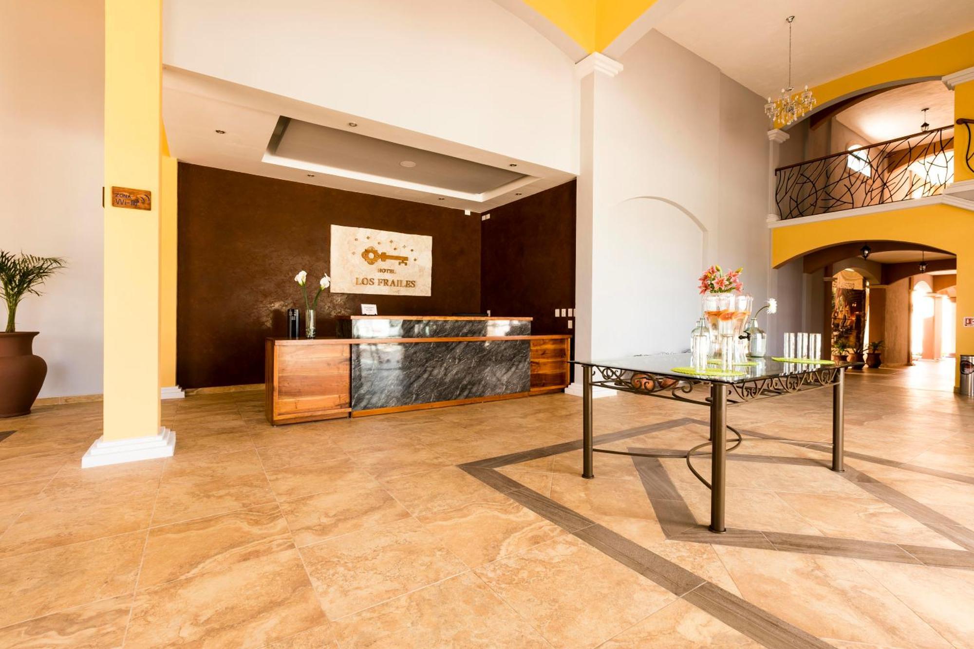 Hotel Los Frailes, Valladolid, Yucatan วัลลาโดลิด ภายนอก รูปภาพ