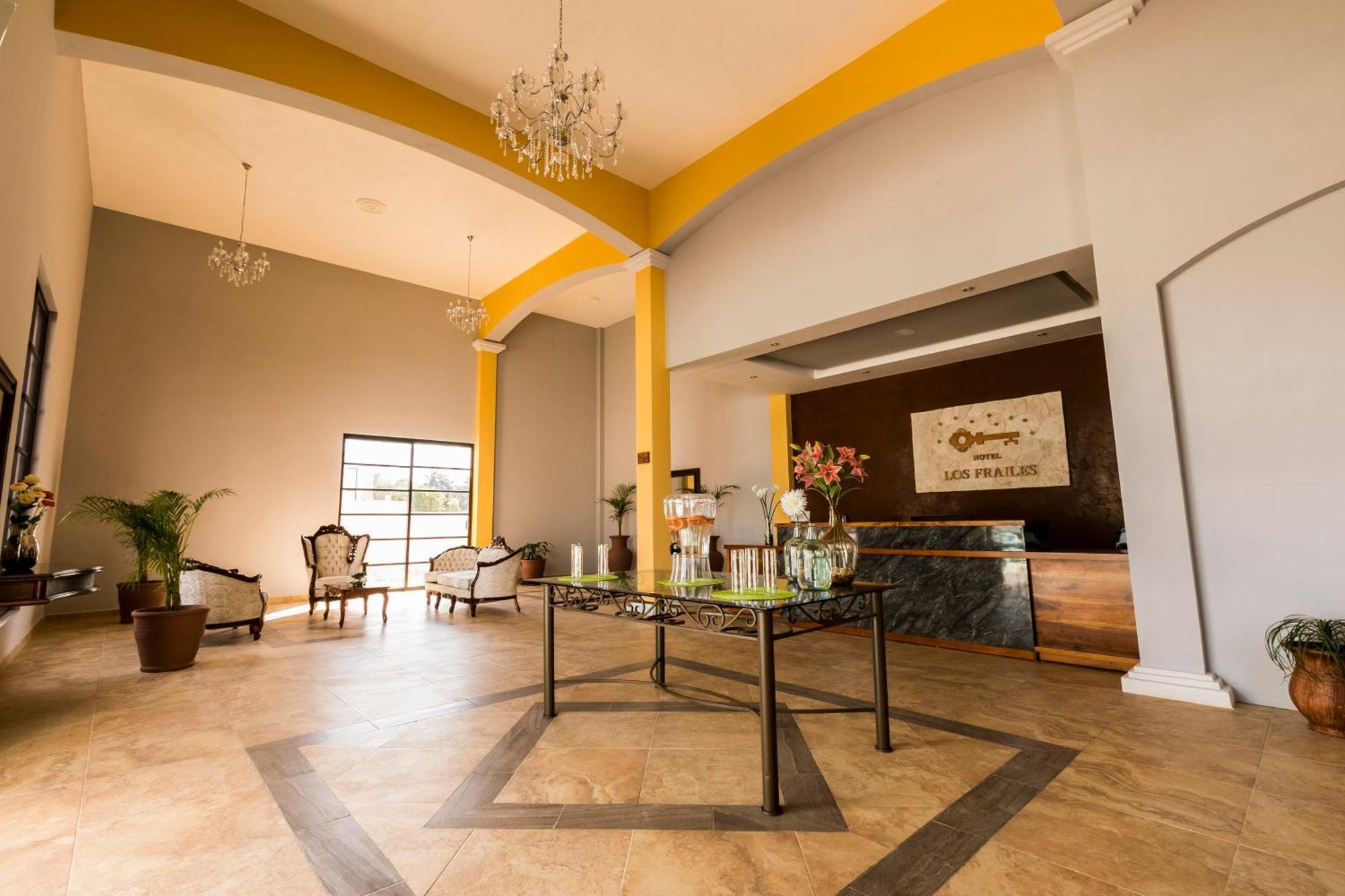 Hotel Los Frailes, Valladolid, Yucatan วัลลาโดลิด ภายนอก รูปภาพ