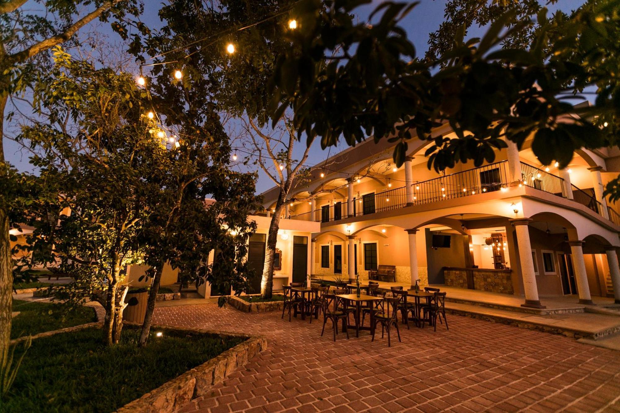 Hotel Los Frailes, Valladolid, Yucatan วัลลาโดลิด ภายนอก รูปภาพ