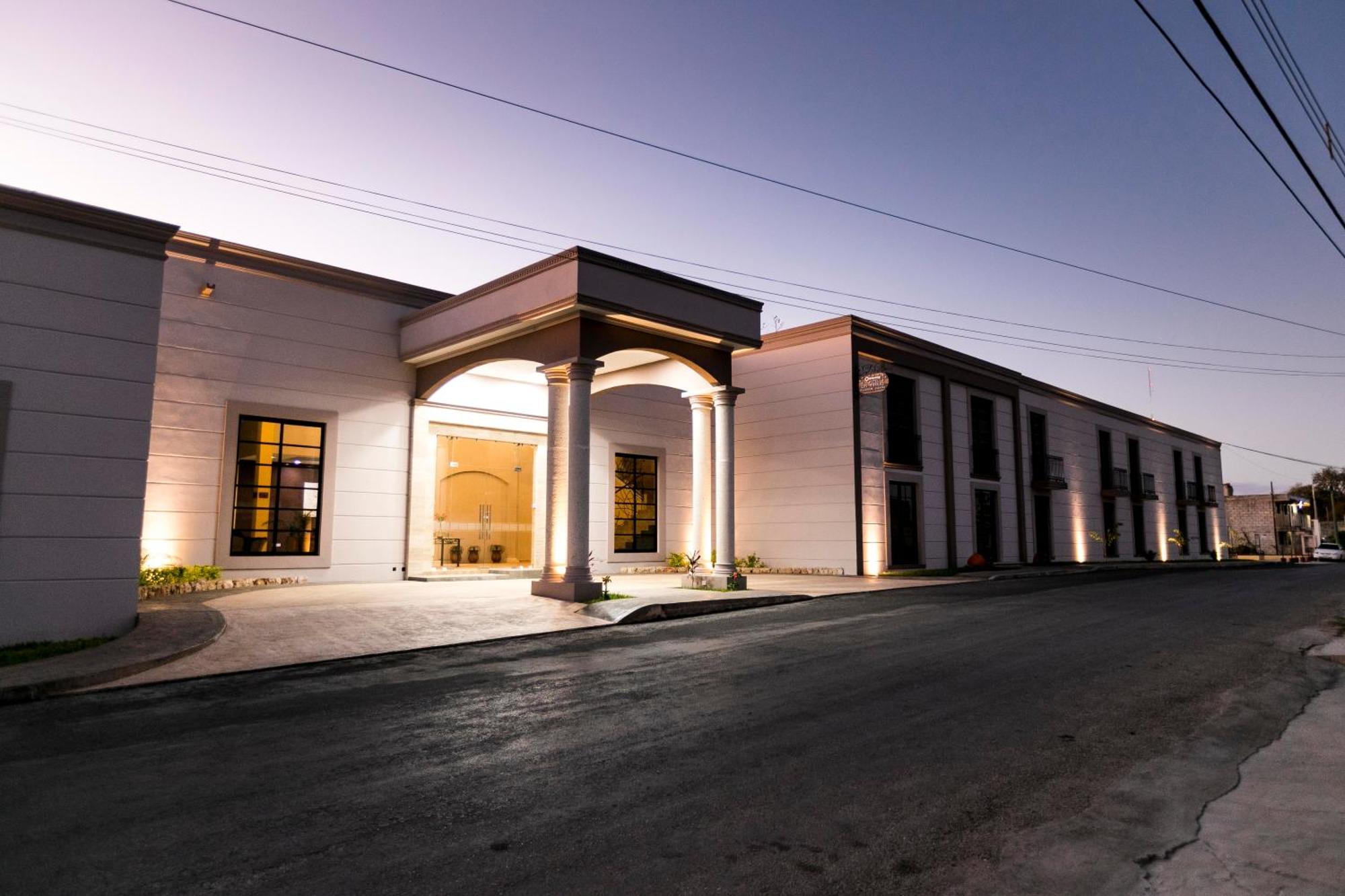 Hotel Los Frailes, Valladolid, Yucatan วัลลาโดลิด ภายนอก รูปภาพ