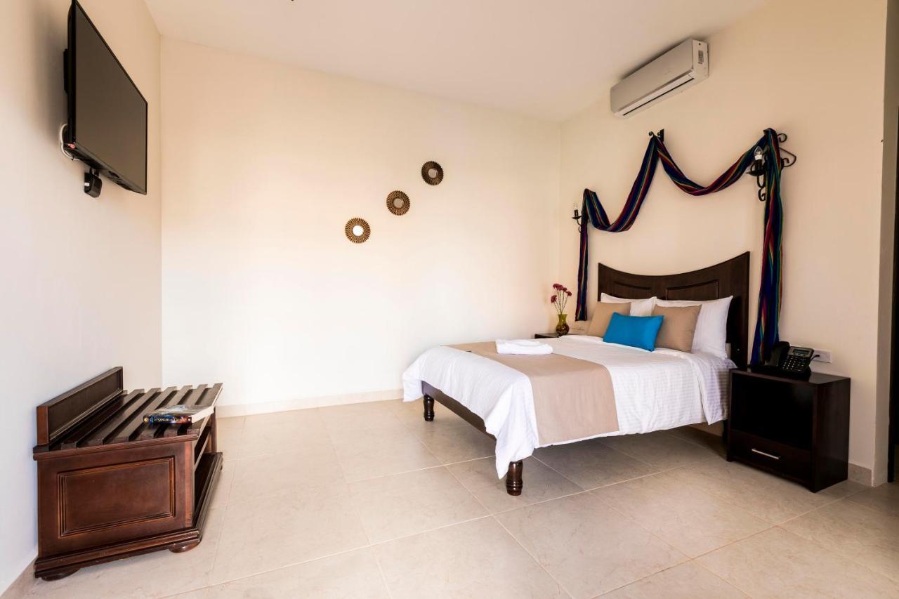 Hotel Los Frailes, Valladolid, Yucatan วัลลาโดลิด ภายนอก รูปภาพ