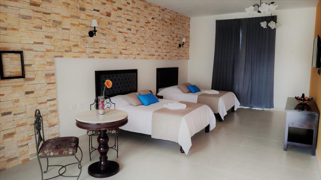 Hotel Los Frailes, Valladolid, Yucatan วัลลาโดลิด ภายนอก รูปภาพ