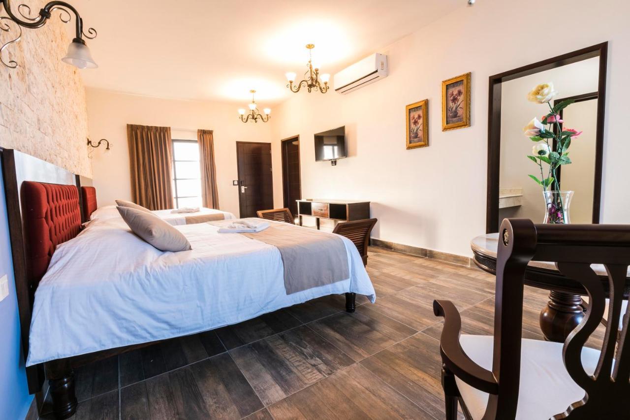 Hotel Los Frailes, Valladolid, Yucatan วัลลาโดลิด ภายนอก รูปภาพ